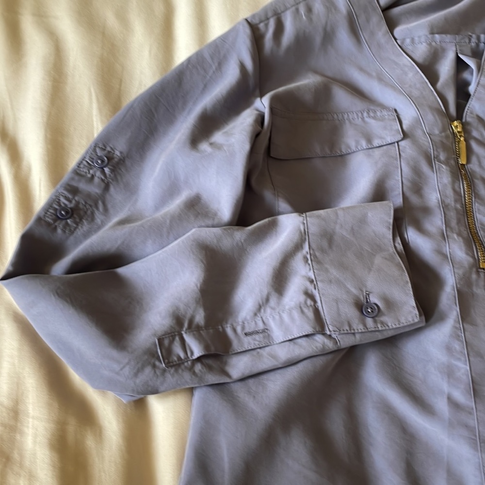 ✨EXPRESS PORTOFINO SHIRT✨ - Picture 4 of 6